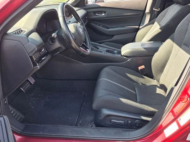 Used 2023  Honda Sport image 5