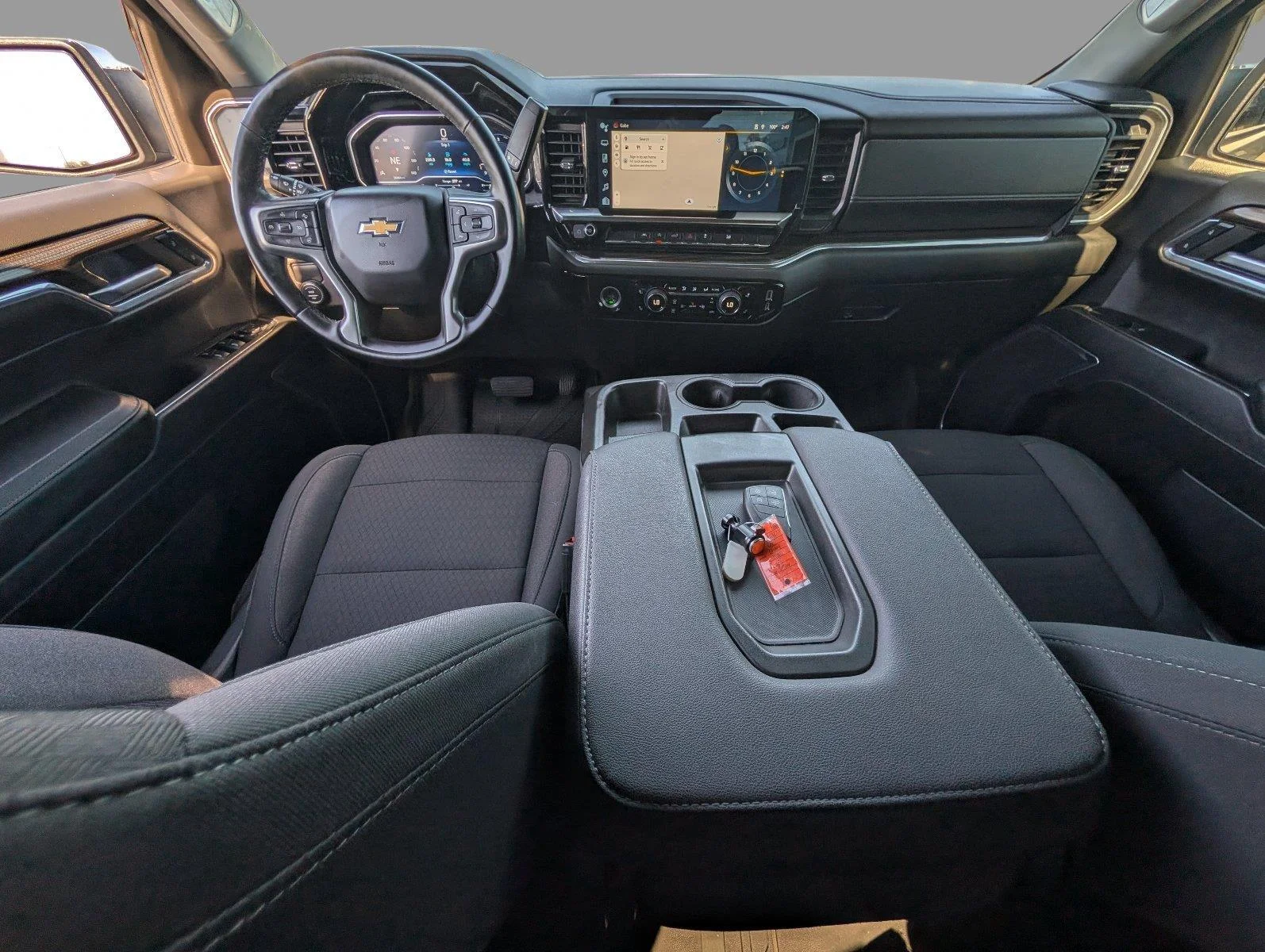 Used 2024 Sterling Gray Metallic Chevrolet LT image 31
