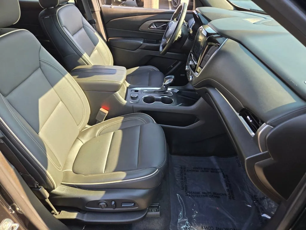 Used 2023 Mosaic Black Metallic Chevrolet Premier image 16