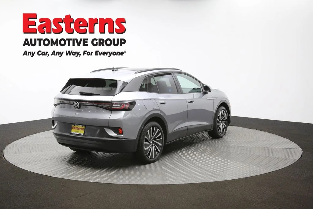 Used 2024 Silver Volkswagen S image 39