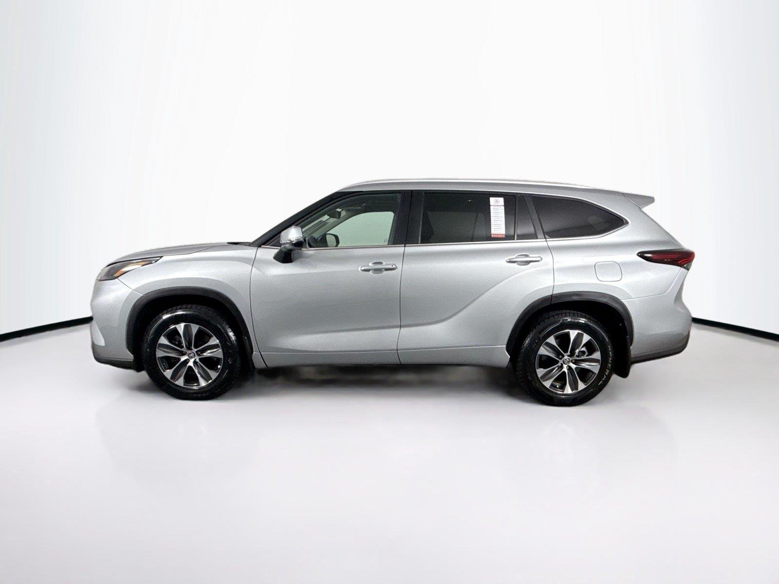 Certified Used 2025 Celestial Silver Metallic Toyota XLE image 14