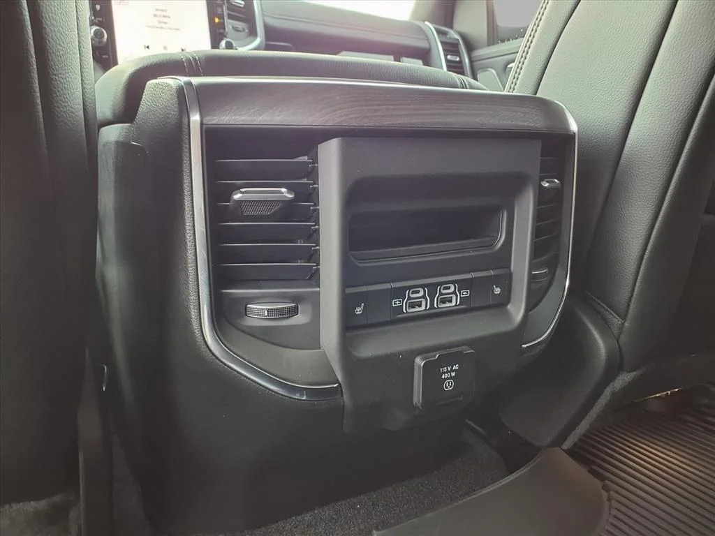 New 2026 Diamond Black Crystal Pearl-Coat Exterior Paint RAM Laramie image 22