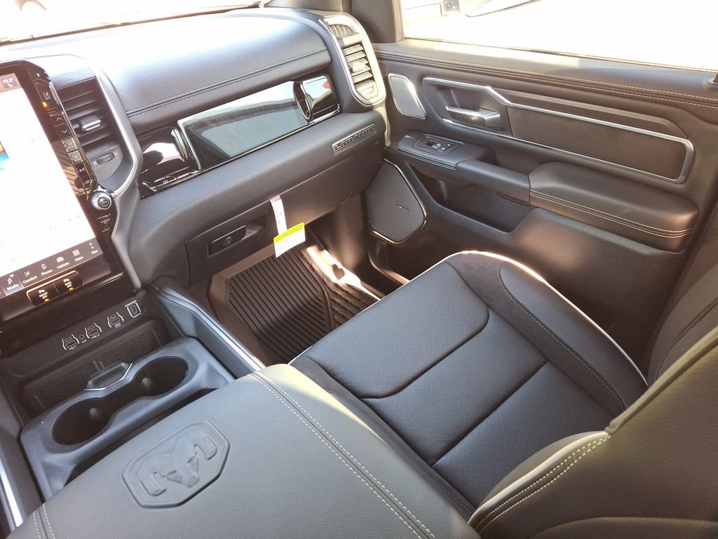 2025 RAM 1500 Laramie - Photo 18