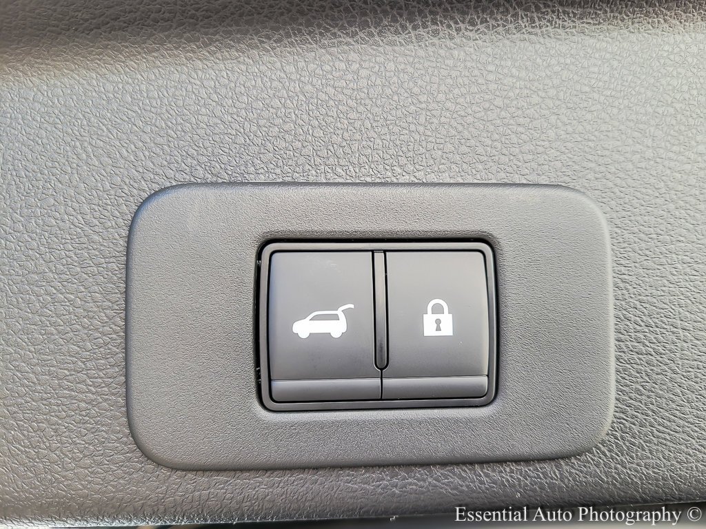New 2026 Everest White Pearl Tricoat Nissan SL image 18