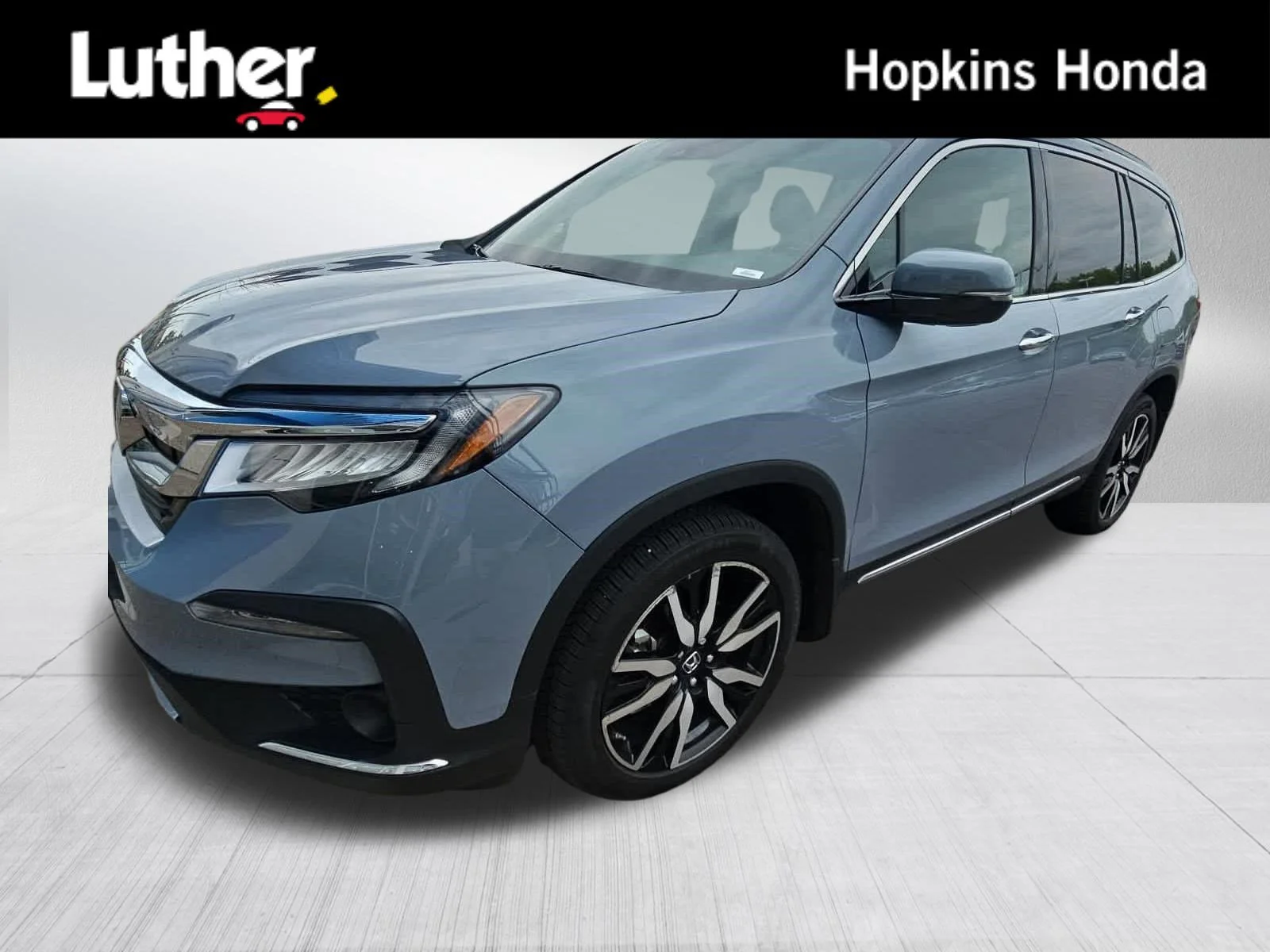 2022 Honda Pilot Touring AWD's photo