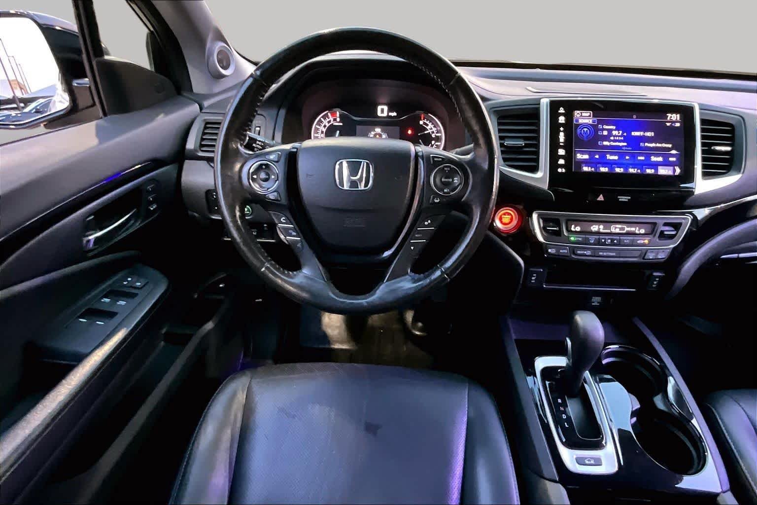 Used 2017 Crystal Black Pearl Honda RTL-E image 6