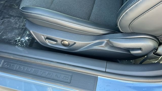 2025 Ford Mustang EcoBoost Fastback - Photo 13