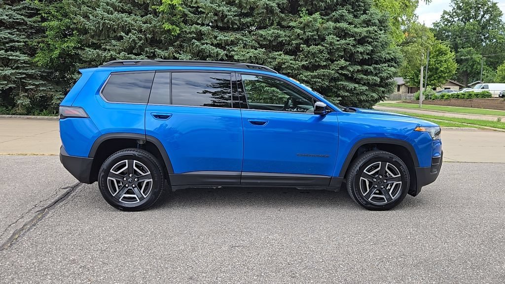 Used 2026 Hydro Blue Pearlcoat Jeep Limited image 44