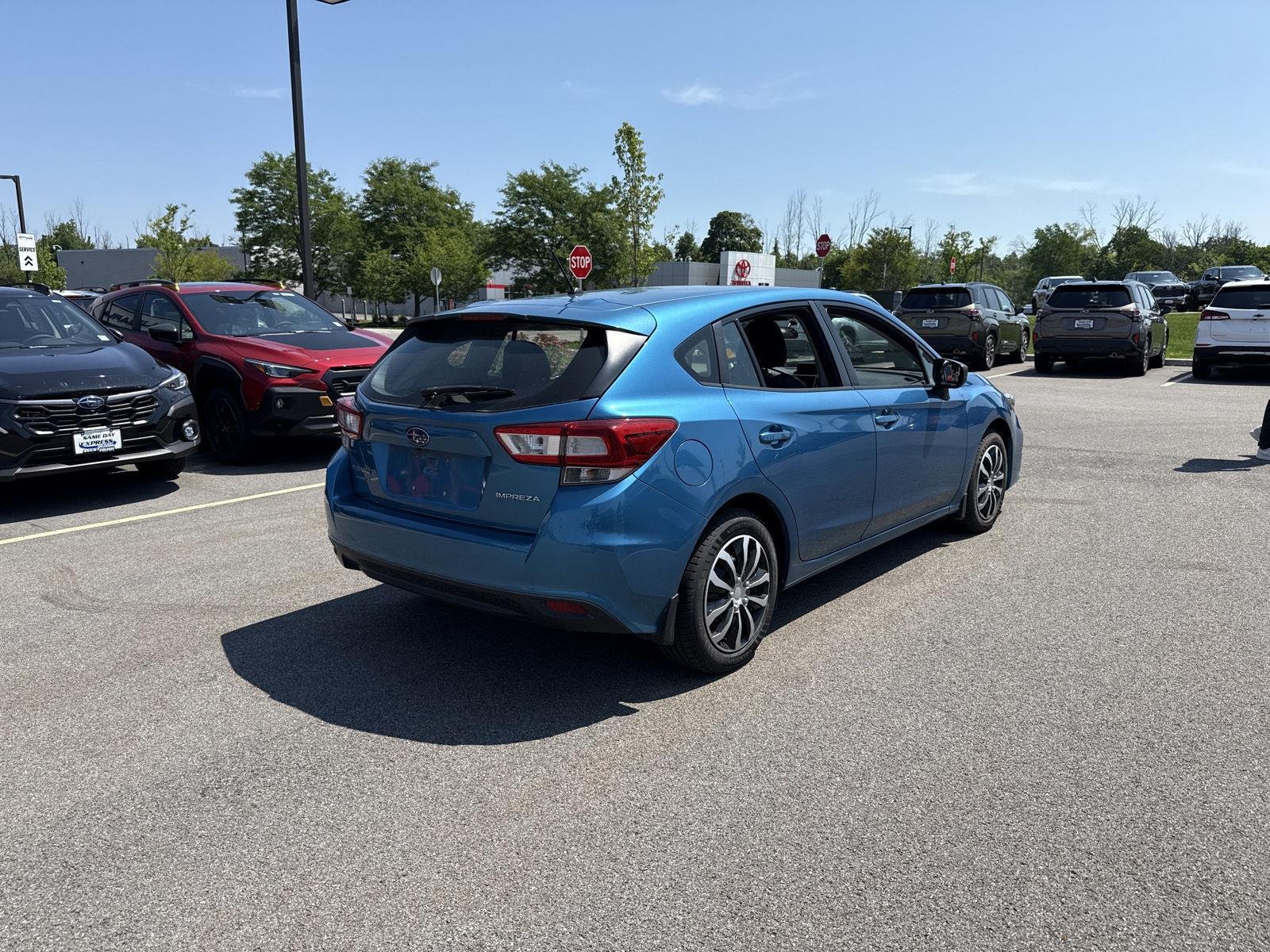 Used 2019 Island Blue Pearl Subaru 2.0i image 4