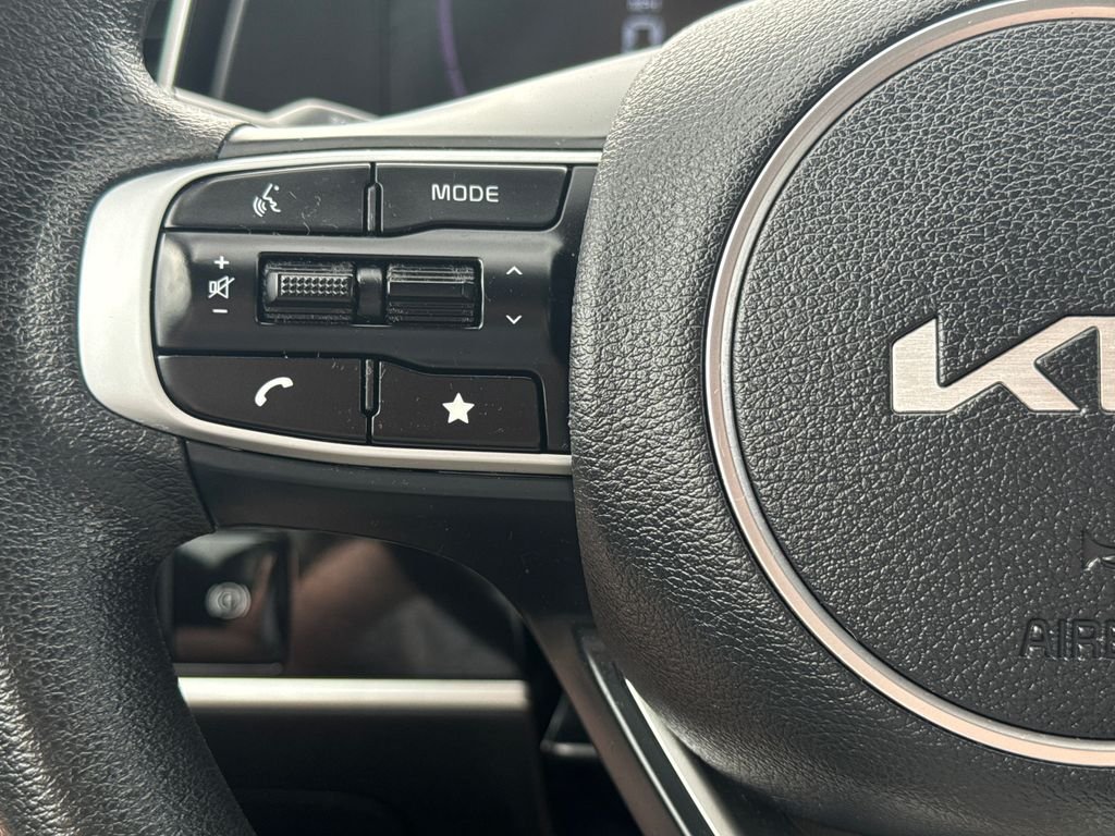 Used 2024 Black Kia LX image 19