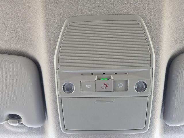 New 2026 Aspen White TriCoat / Super Black Two-tone Nissan SR image 7