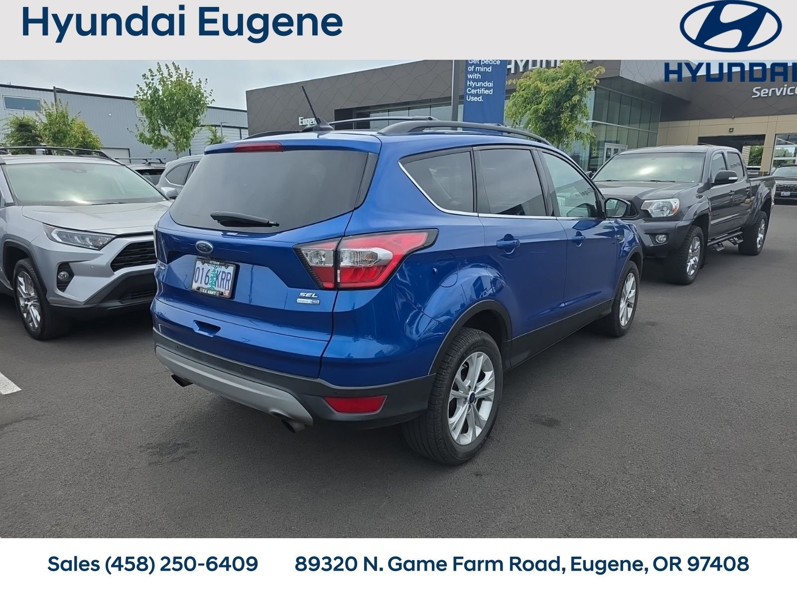 Used 2018 Blue Ford SEL image 4