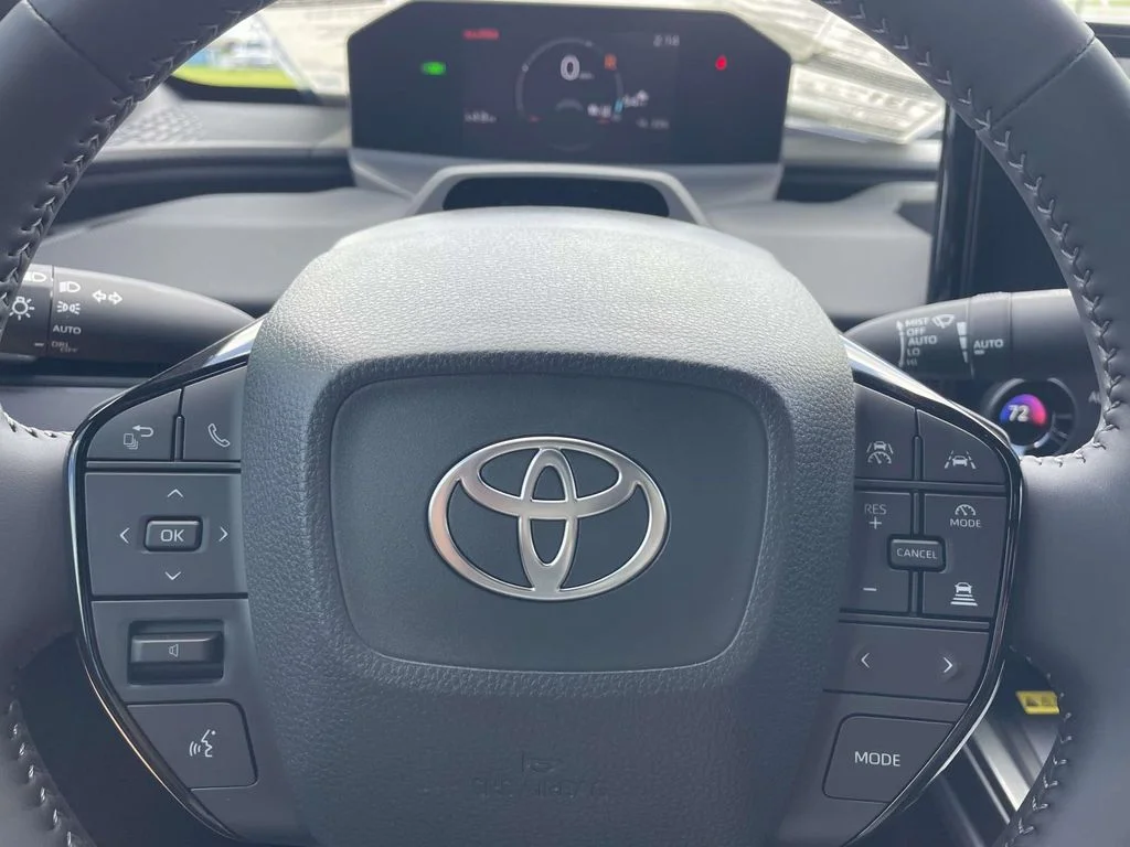 New 2026 Heavy Metal Toyota XLE image 15