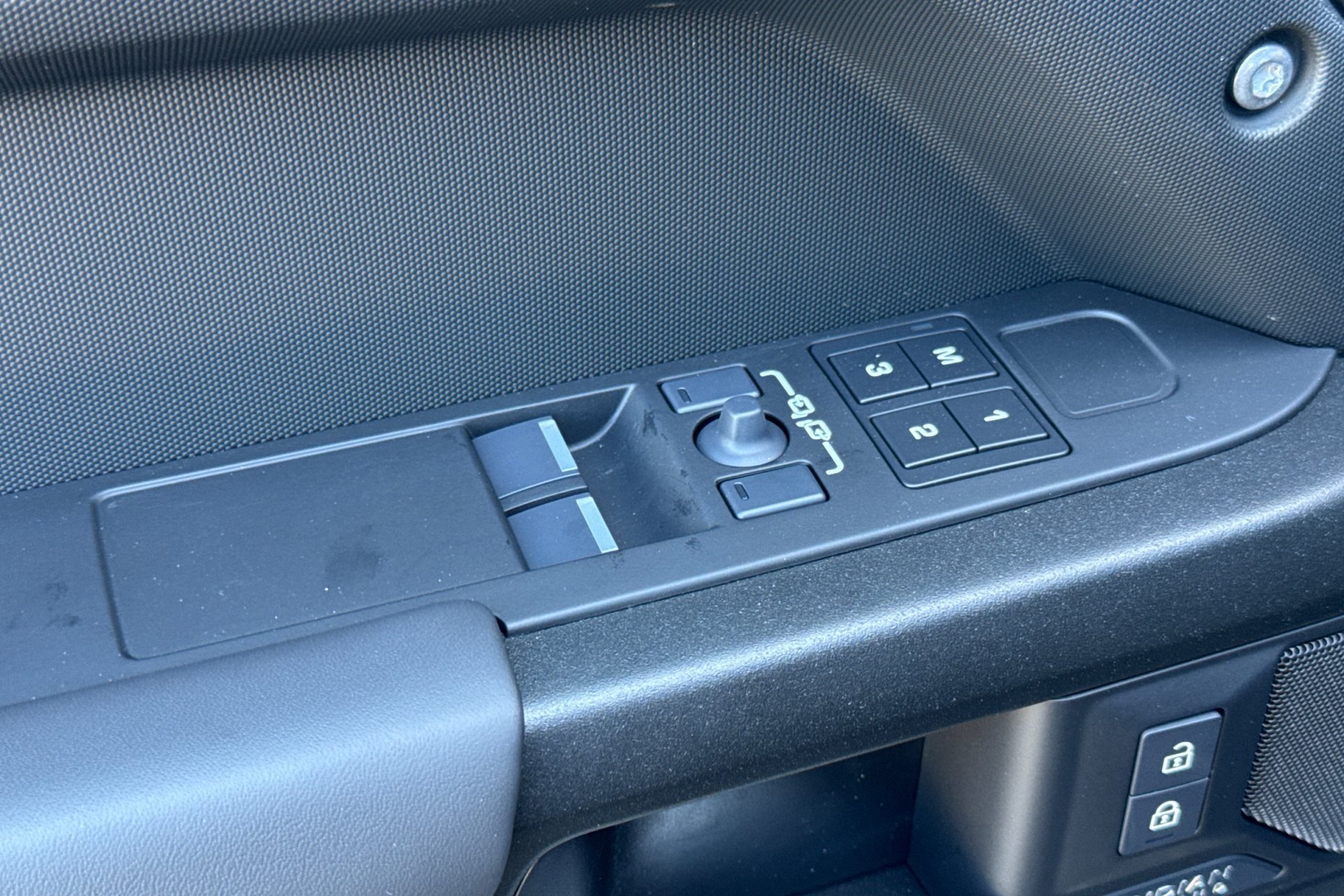 New 2026 Carpathian Grey Land Rover V8 image 15
