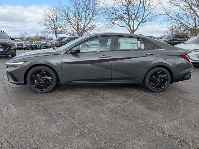 New 2026 Gray Hyundai SEL Sport image 4