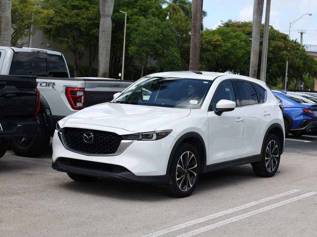 2023 Mazda CX-5 S Premium package Auto AWD's photo