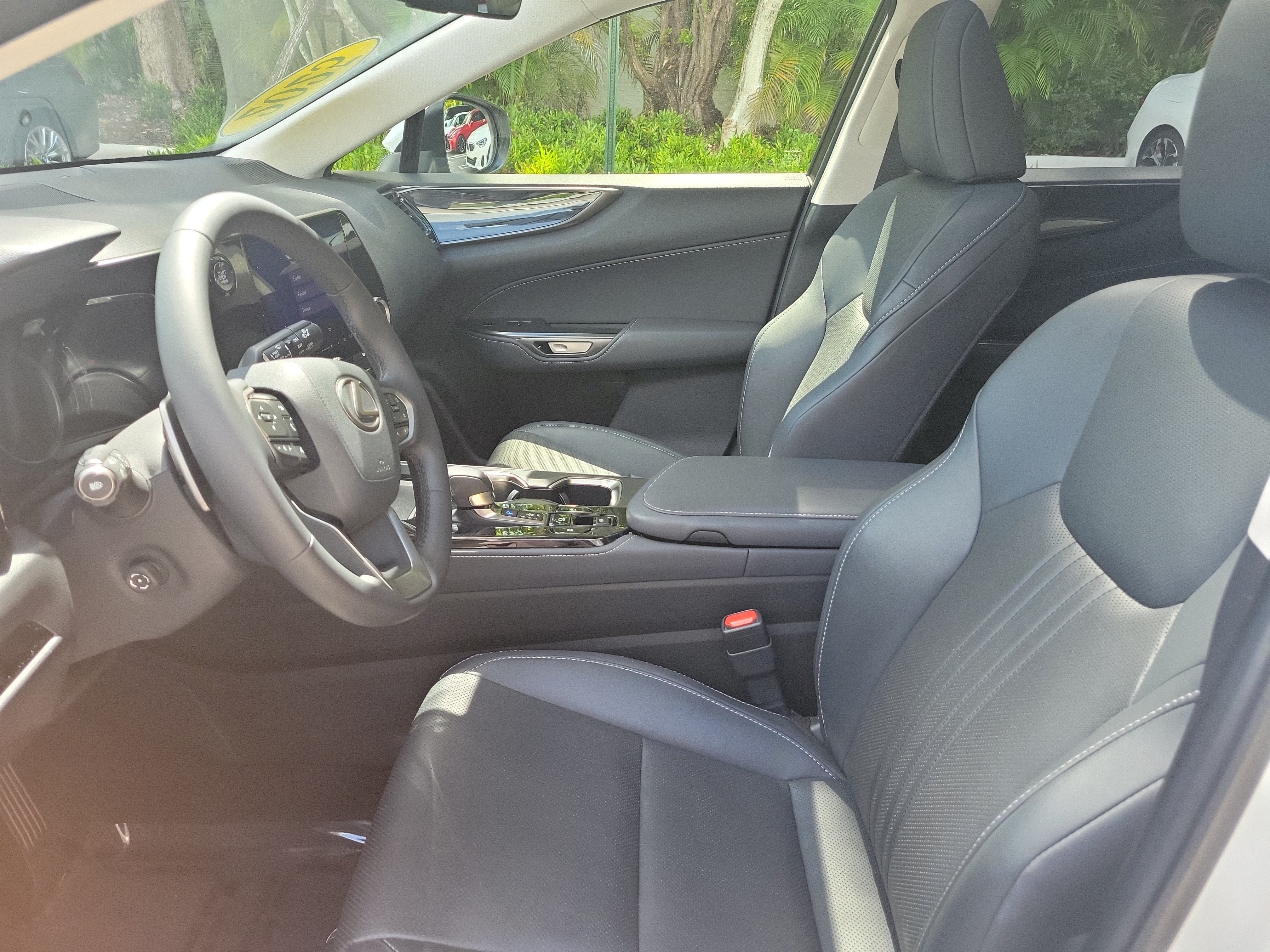 Certified Used 2025 EMINENT WHITE PEARL Lexus NX 250 Premium image 21