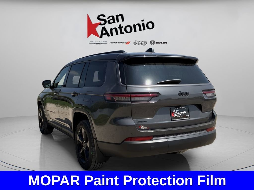New 2026 Baltic Gray Metallic Clear-Coat Exterior Paint Jeep Limited image 11
