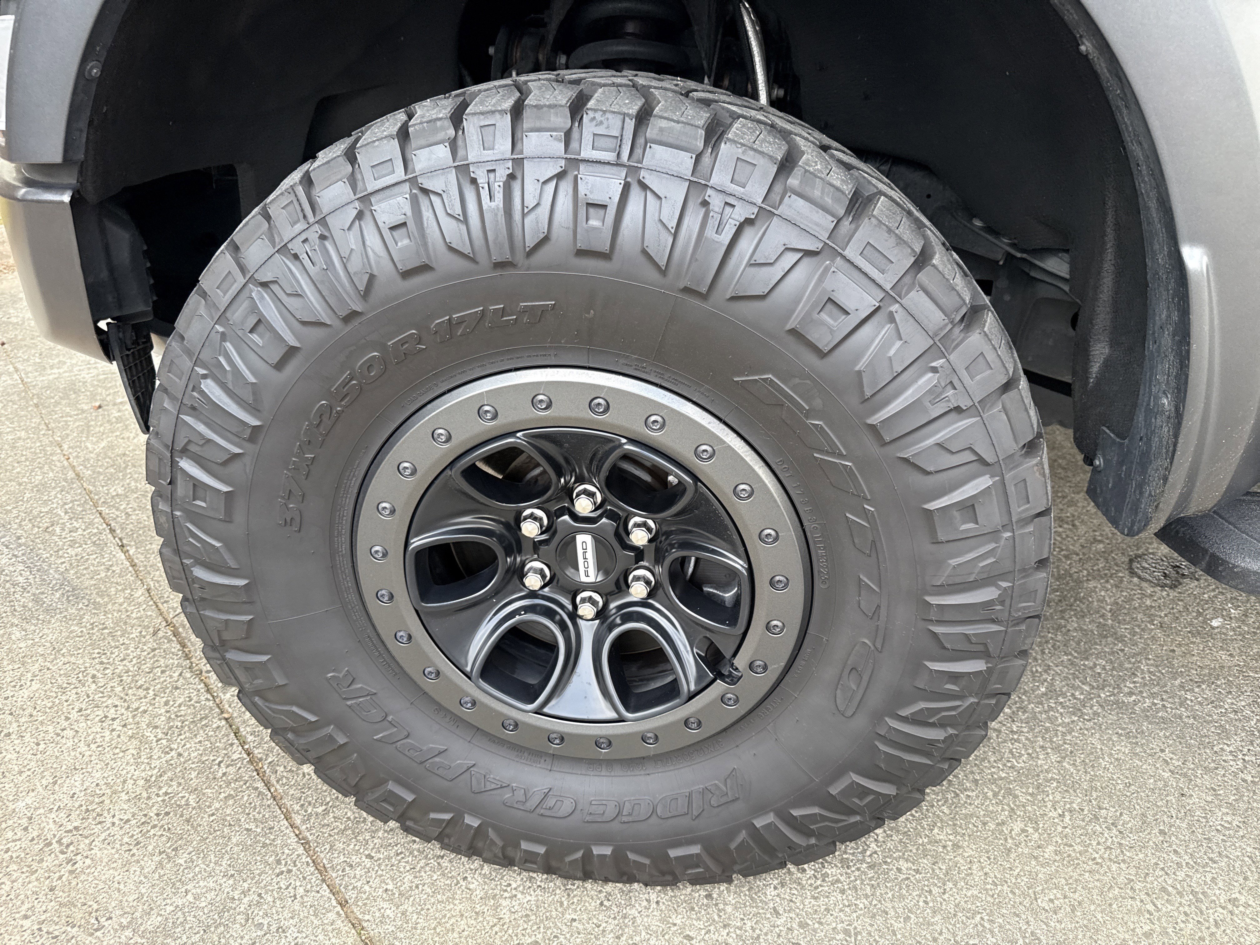 Used 2022 Blue Metallic Ford Raptor image 11