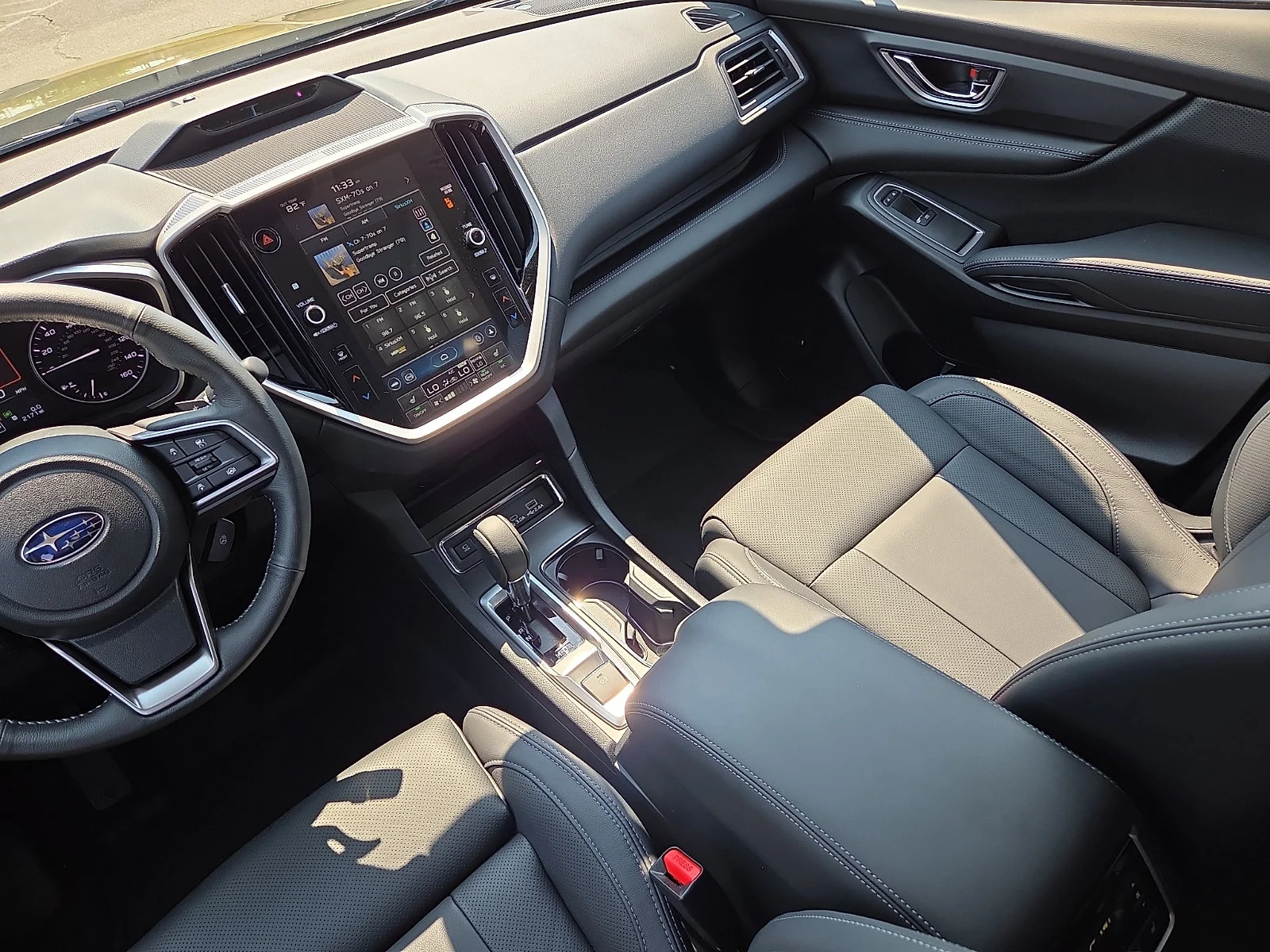 2025 Subaru Ascent Limited - Photo 14