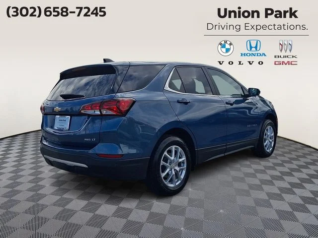 Used 2024 Lakeshore Blue Chevrolet LT image 4