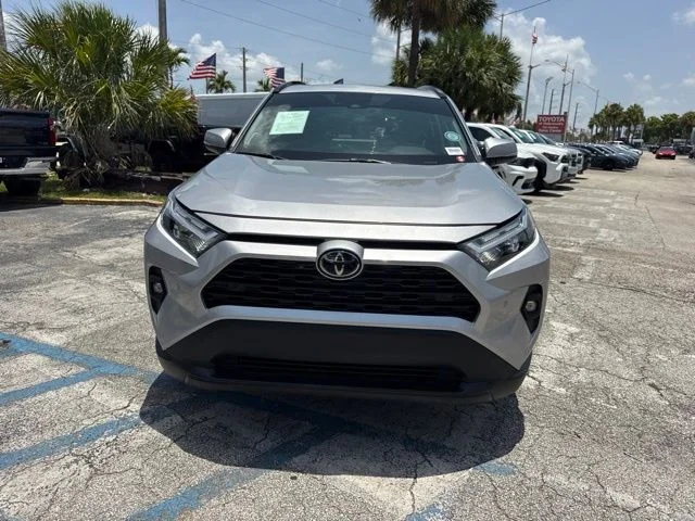 Used 2023 Silver Toyota XLE Premium image 8