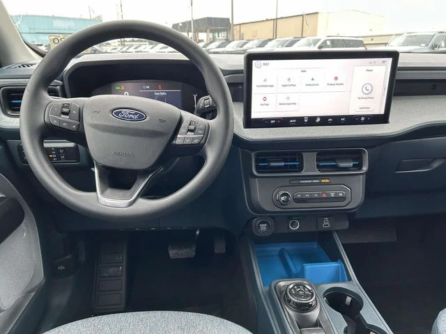 New 2026 Oxford White Ford XLT image 9