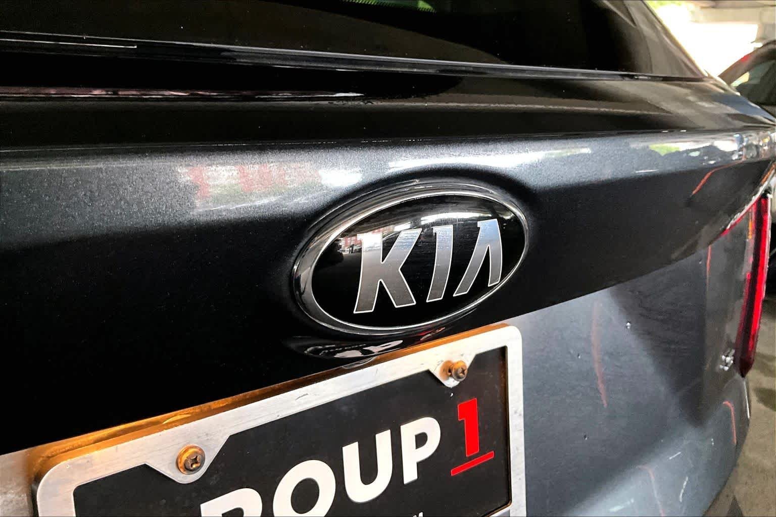 Used 2021 Gravity Grey Kia S image 30