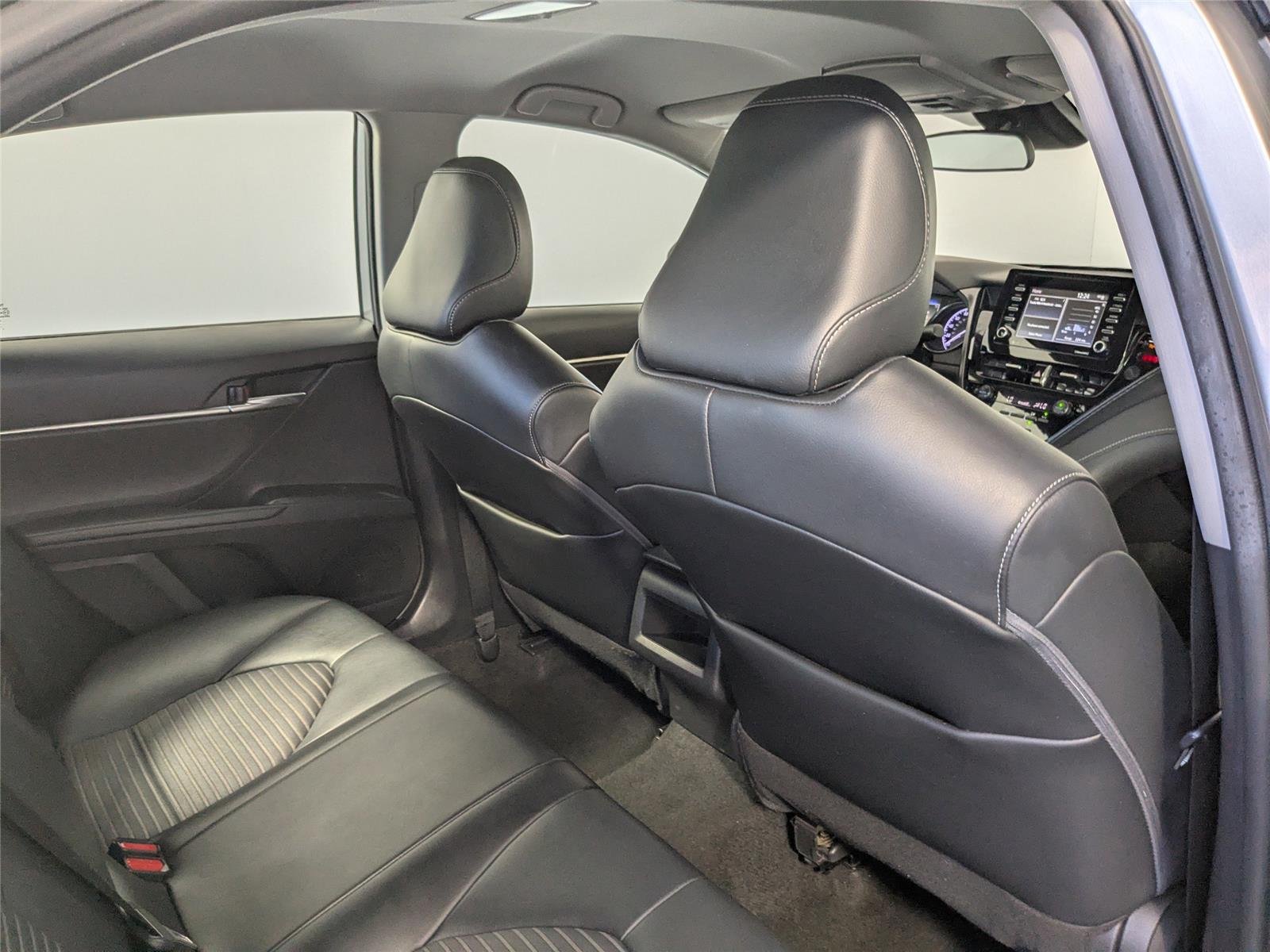 2022 Toyota Camry SE - Photo 20