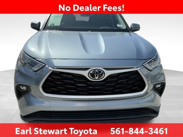 Used 2023 Blue Toyota XLE image 10