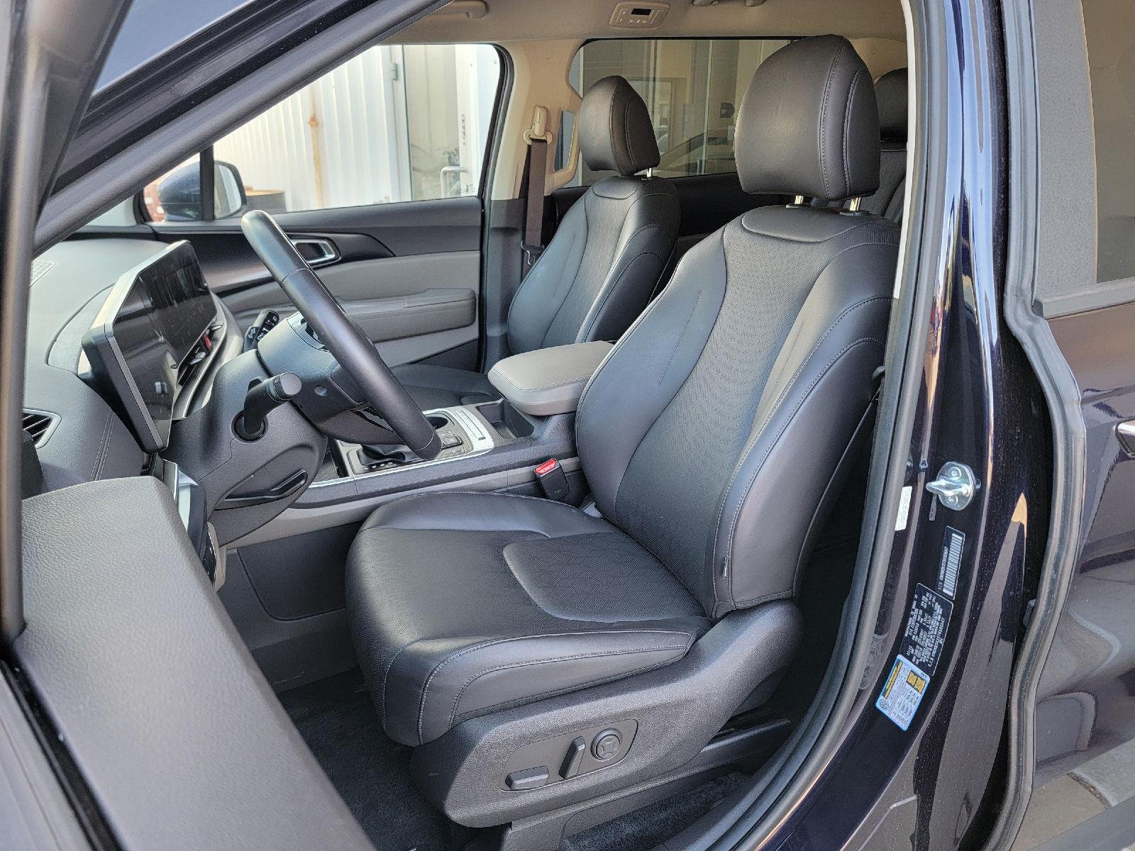 2026 Kia Carnival LXS - Photo 10