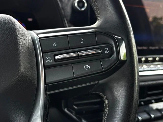 Used 2024 White Chevrolet LT image 18