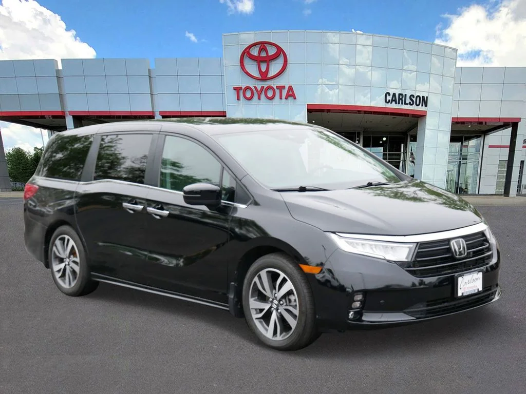 Used 2023 Honda Odyssey Touring with VIN 5FNRL6H82PB051653 for sale in Minneapolis, Minnesota