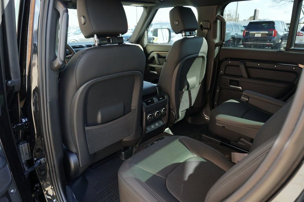 Used 2026 Black Land Rover S image 27