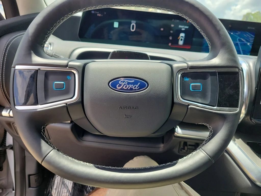 New 2026 Space Silver Metallic Ford Platinum® image 19