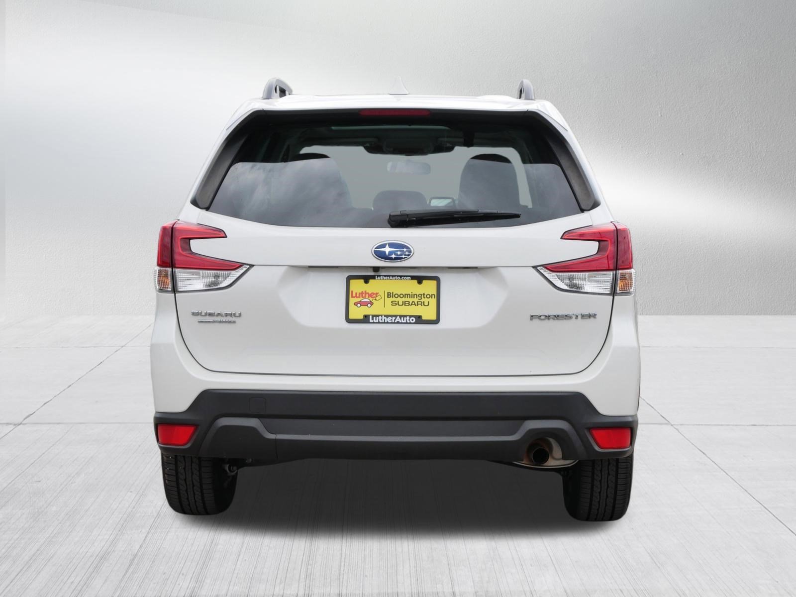 Used 2023 Crystal White Pearl Subaru Premium image 6
