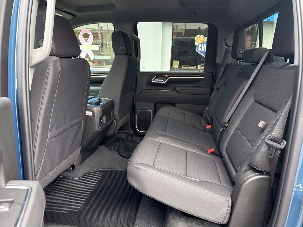 New 2026 Lakeshore Blue Metallic Chevrolet LT image 35