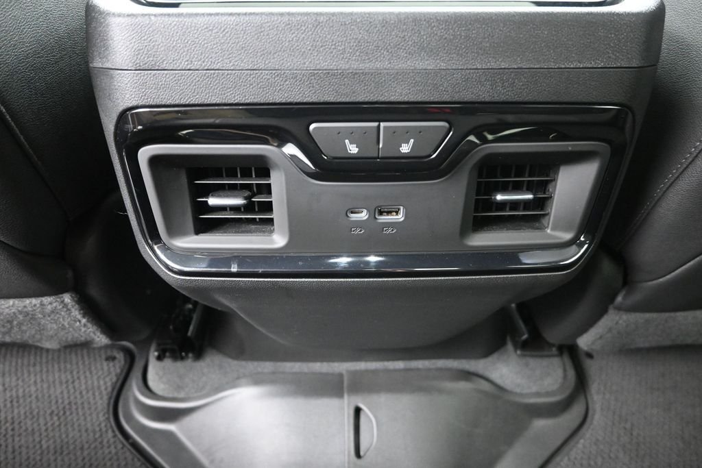 Certified Used 2022 Summit White GMC AT4 image 32