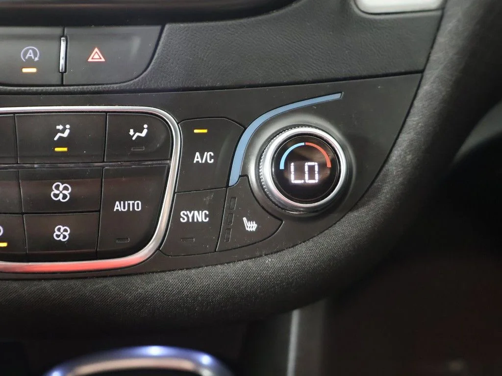 Used 2023 Gray Chevrolet LT image 41