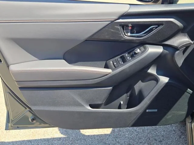 New 2026 ALPINE GREEN Subaru Limited image 25