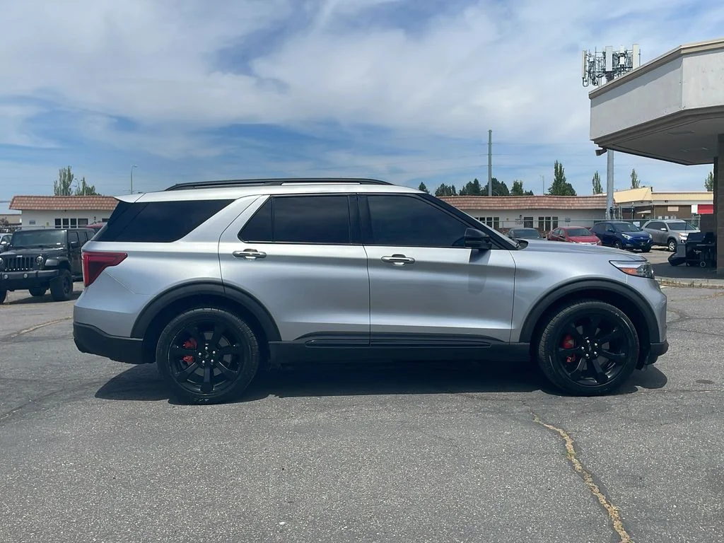 2021 Ford Explorer ST - Photo 8