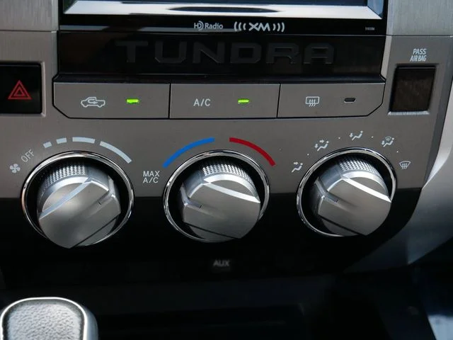 Used 2018 Magnetic Gray Metallic Toyota SR5 image 23