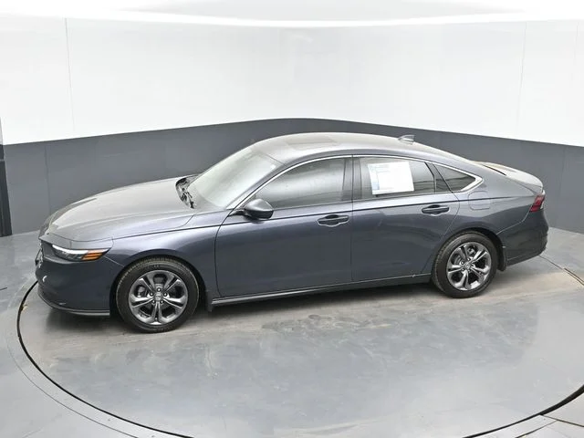 Used 2023 Meteorite Gray Metallic Honda EX image 32