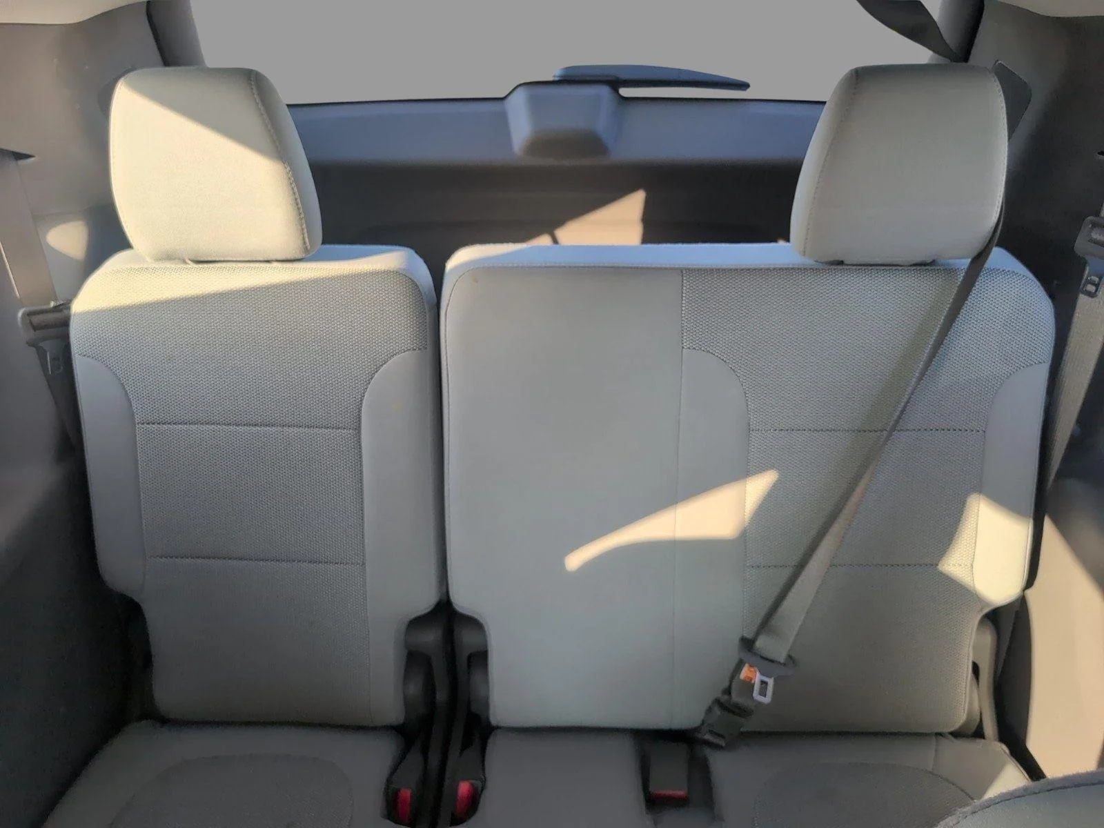 Used 2018 SUMMIT WHITE Chevrolet LT Cloth image 34