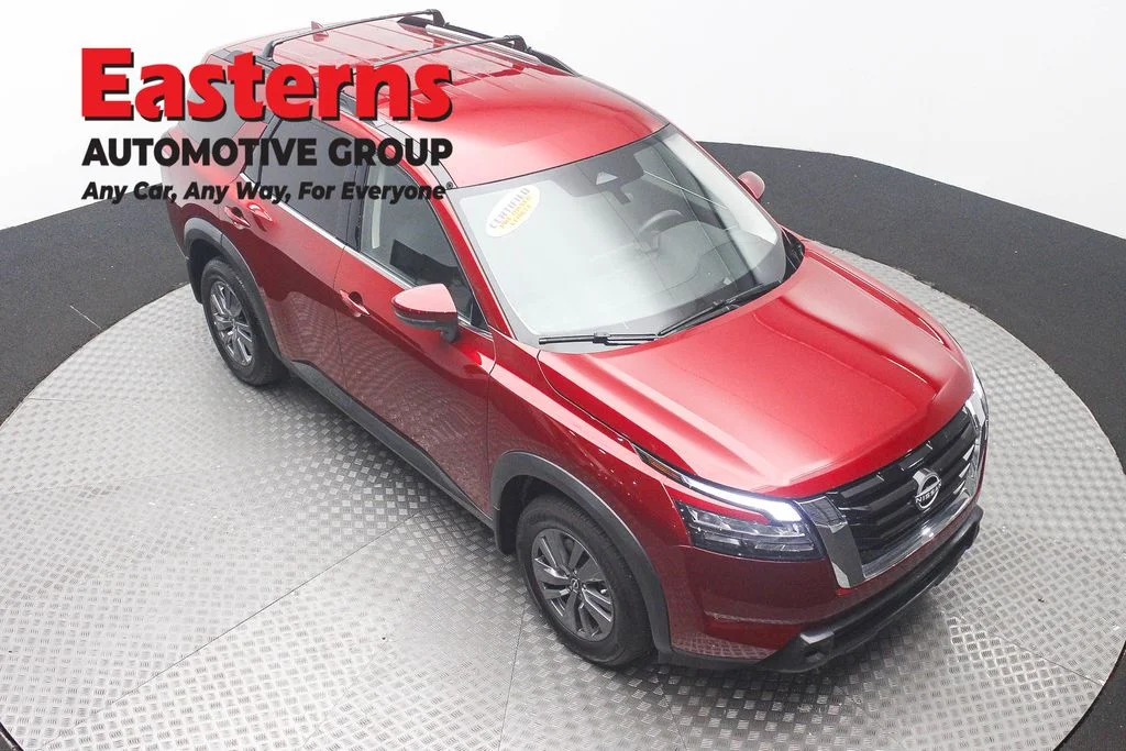 Used 2024 Red Nissan SV image 3