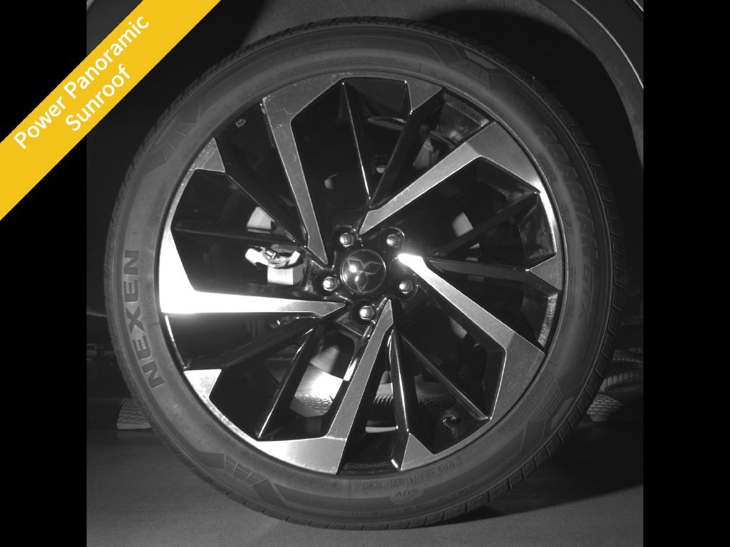 Used 2023  Mitsubishi SEL image 12