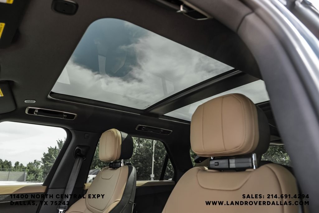 New 2026 Varesine Blue Metallic Land Rover Dynamic SE image 21