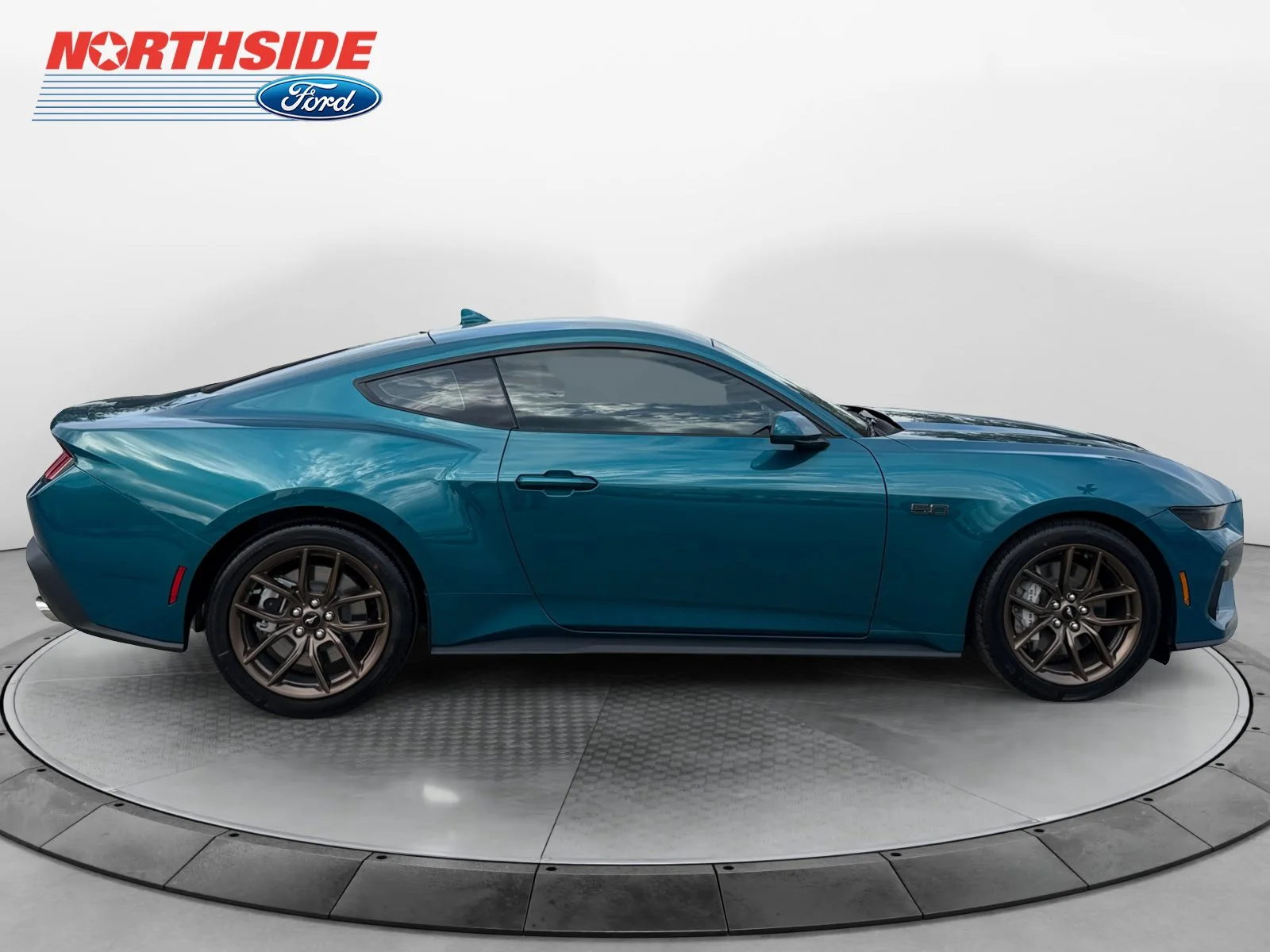 New 2026 Adriatic Blue Metallic Ford GT image 8