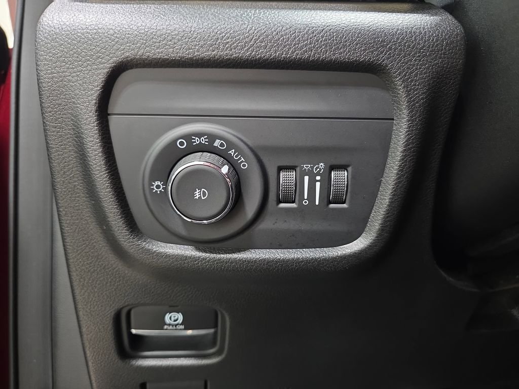 Used 2021 Red Jeep Limited image 25