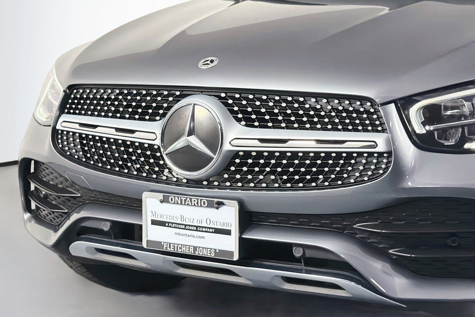 Used 2022 Selenite Grey Metallic Mercedes-Benz GLC 300 image 12
